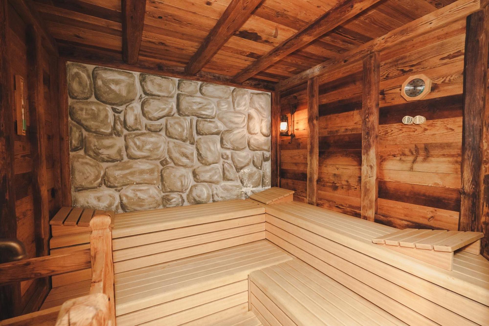 Saldur Small Active Hotel Злудерно Экстерьер фото