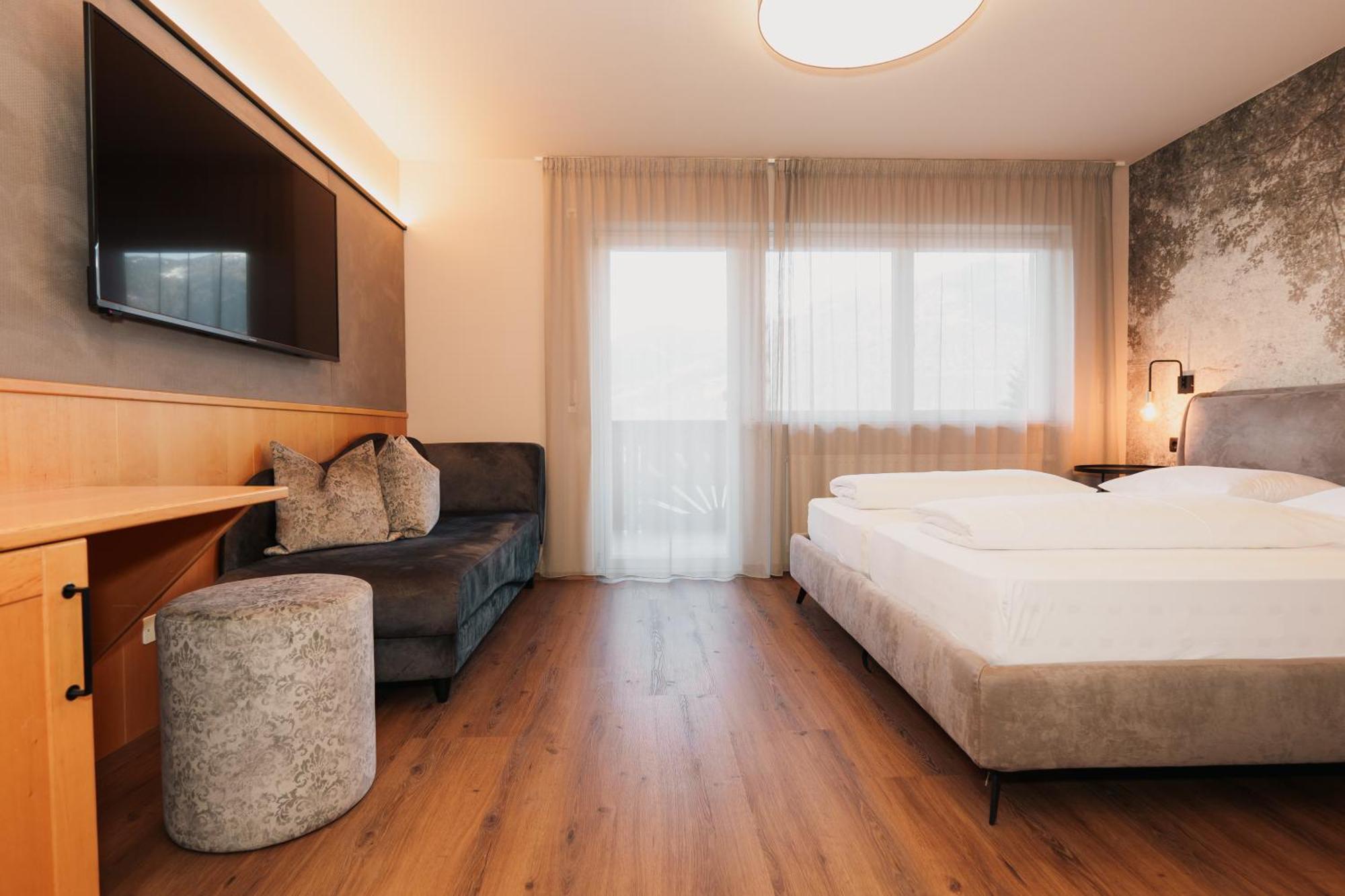 Saldur Small Active Hotel Злудерно Экстерьер фото
