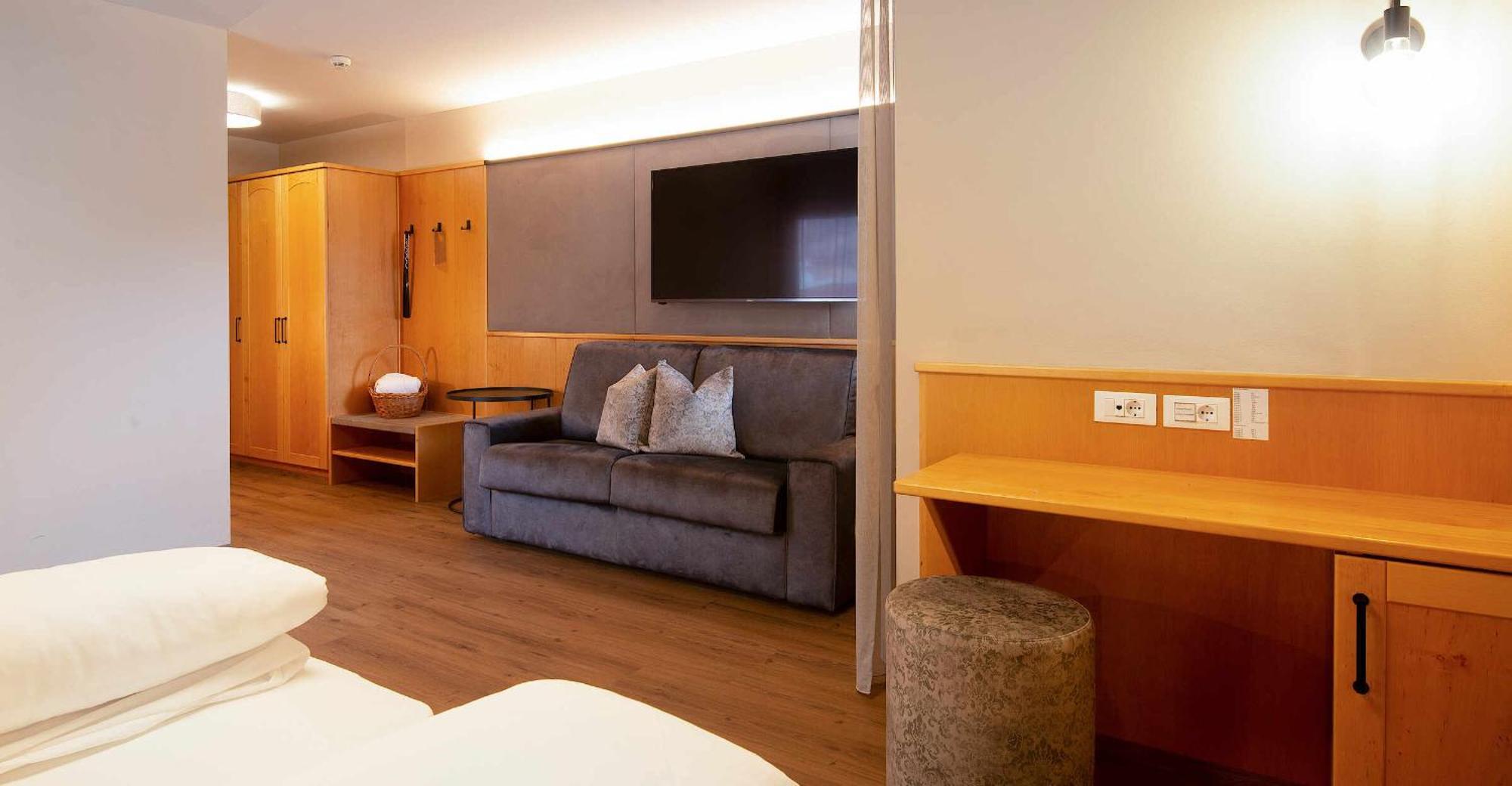 Saldur Small Active Hotel Злудерно Экстерьер фото