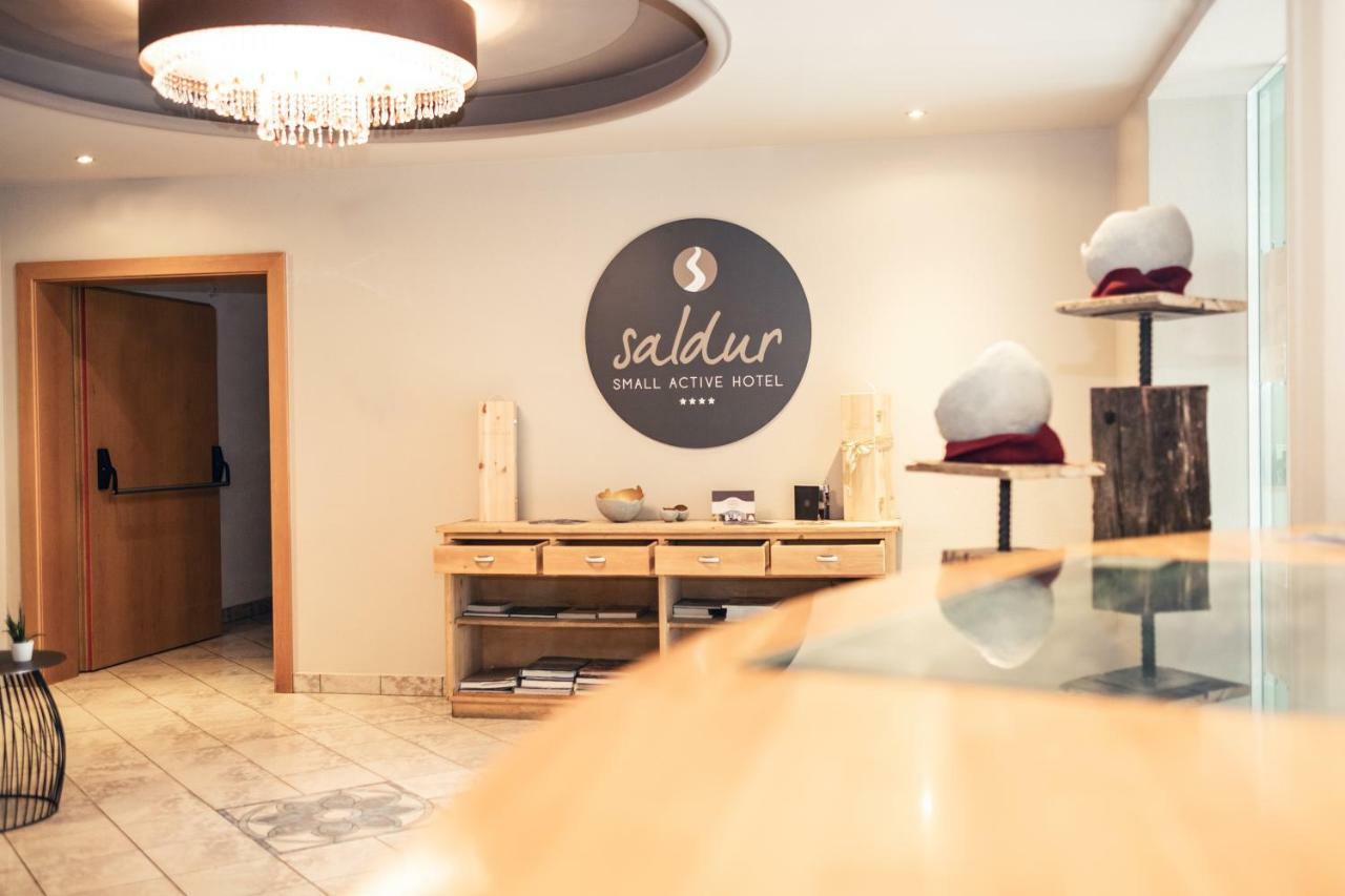 Saldur Small Active Hotel Злудерно Экстерьер фото